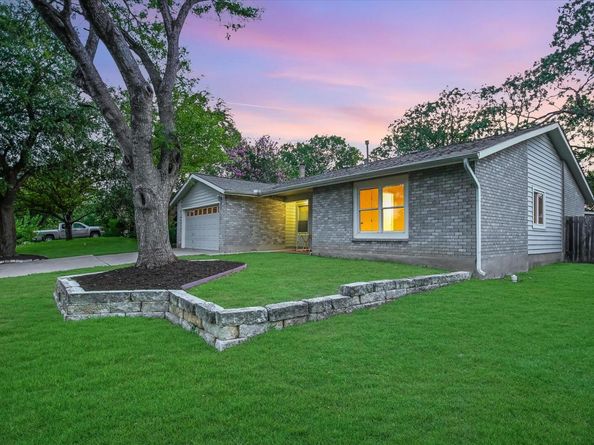 6906 Moonmont DR, Austin TX 78745
