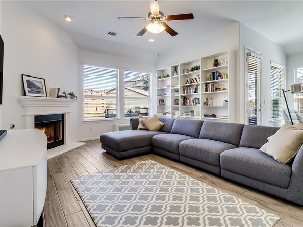612 Acadia BND, Cedar Park TX 78613
