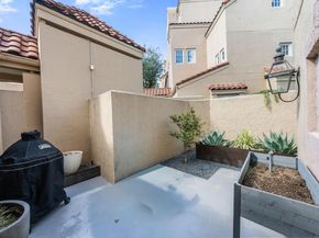 1937 Rue de Saint Tropez 10, Austin TX 78746