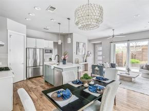 3913 Valley View RD A, Austin TX 78704