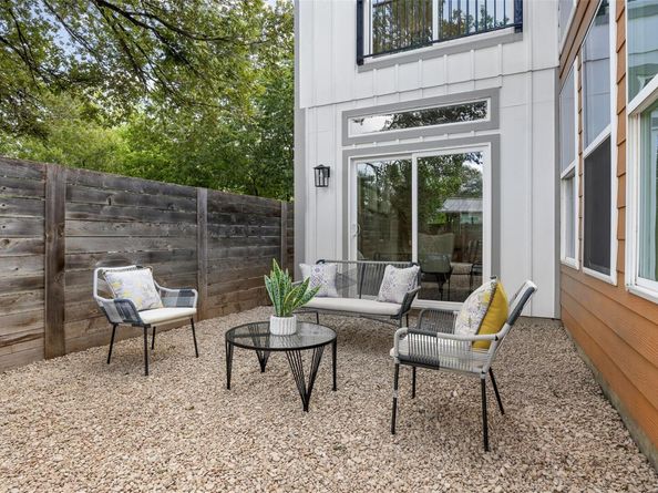 1609 Deloney ST B, Austin TX 78721