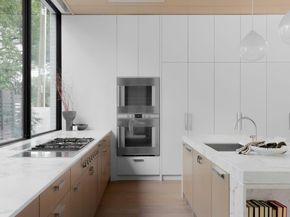 2106 Matthews DR, Austin TX 78703