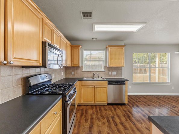 1704 Barilla Mountain TRL, Round Rock TX 78664