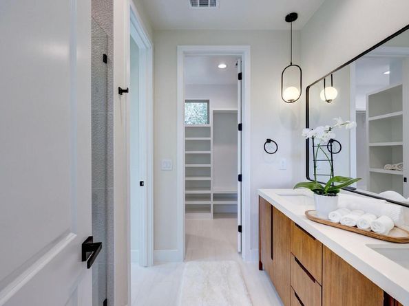 4614 Philco DR 3, Austin TX 78745