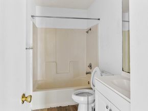 1907 W Loop, Austin TX 78758