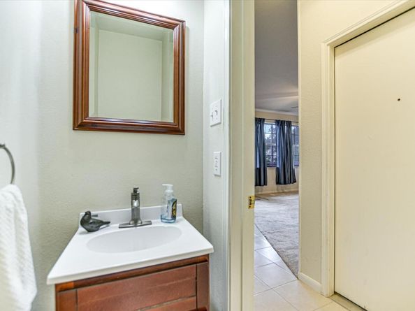 13022 Hunters Chase DR, Austin TX 78729