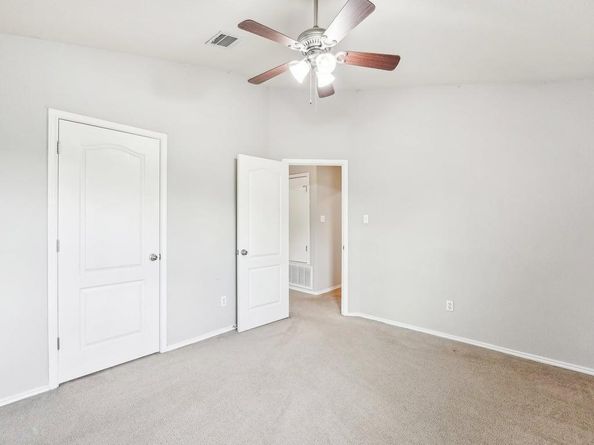 1700 Strobel LN, Austin TX 78748