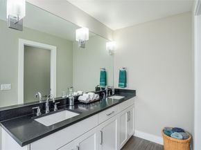 705 E 49th ST A, Austin TX 78751