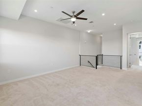 12001 Vista Parke DR 702, Austin TX 78726