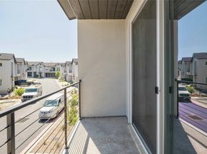 12001 Vista Parke DR 702, Austin TX 78726