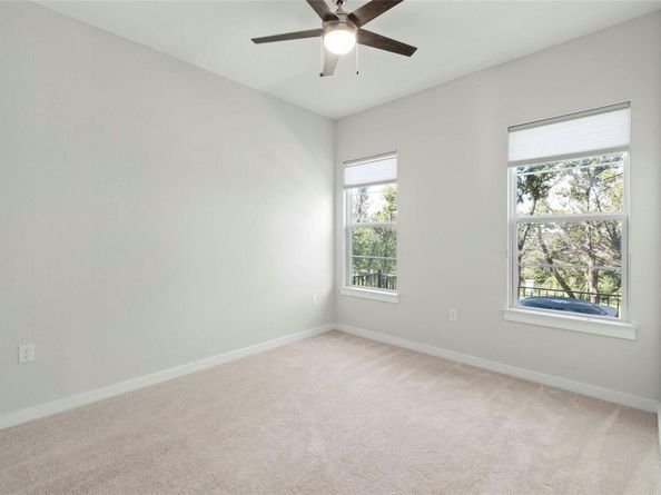 12001 Vista Parke DR 702, Austin TX 78726