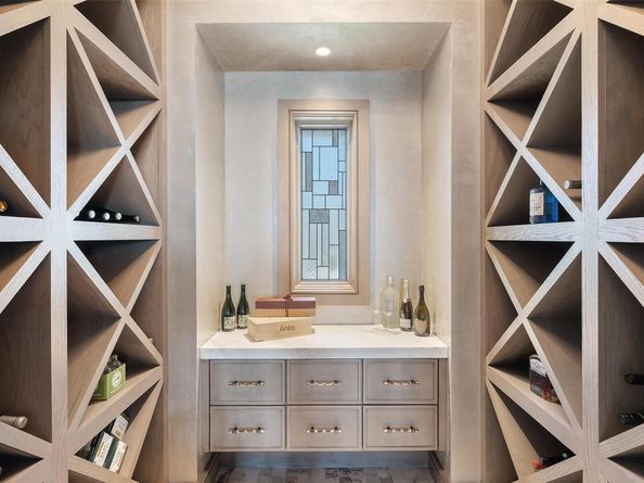 4901 Mirador DR, Austin TX 78735