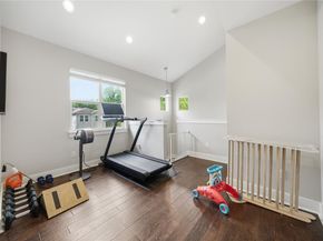 2612 Zaragosa ST, Austin TX 78702