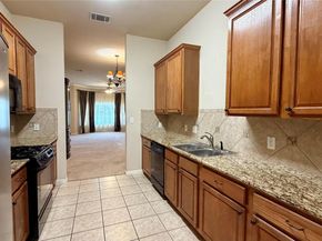 5515 Davis LN 82, Austin TX 78749