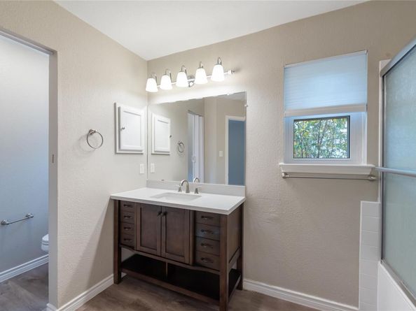 5042 Cleves ST, Round Rock TX 78681