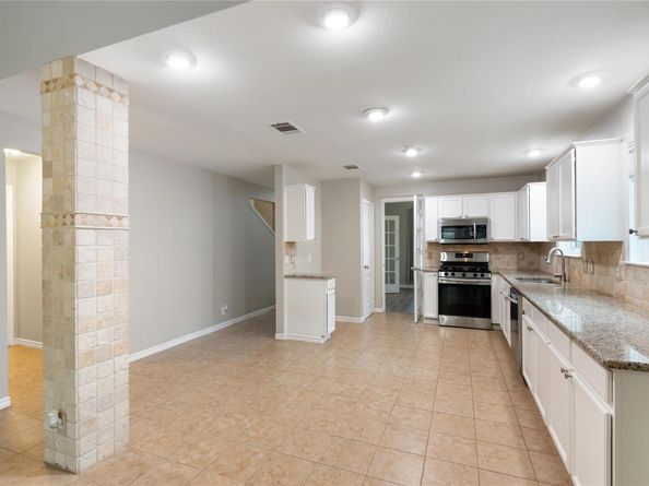 5042 Cleves ST, Round Rock TX 78681