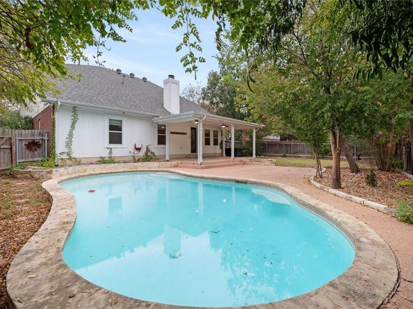 5042 Cleves ST, Round Rock TX 78681