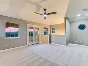 2405 Bahama RD
