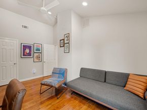 7202 Meadowood DR, Austin TX 78723