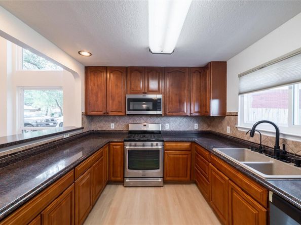 1201 Deer Grove DR, Cedar Park TX 78613