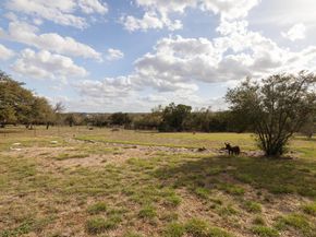 204 Skyline RD, Georgetown TX 78628