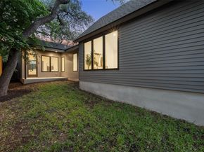 2611 Oak Crest Ave B, Austin TX 78704
