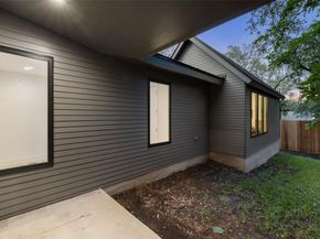 2611 Oak Crest Ave B, Austin TX 78704
