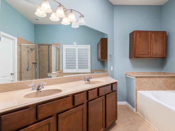 1005 Matheson DR, Leander TX 78628