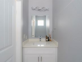 302 Delmar Ave B, Austin TX 78752