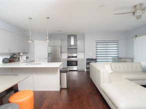 302 Delmar Ave B, Austin TX 78752