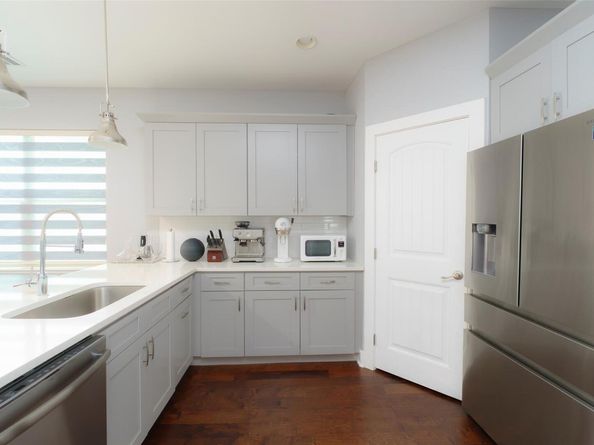 302 Delmar Ave B, Austin TX 78752