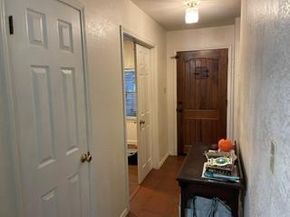 5263 Meadow Creek Dr, Austin TX 78745