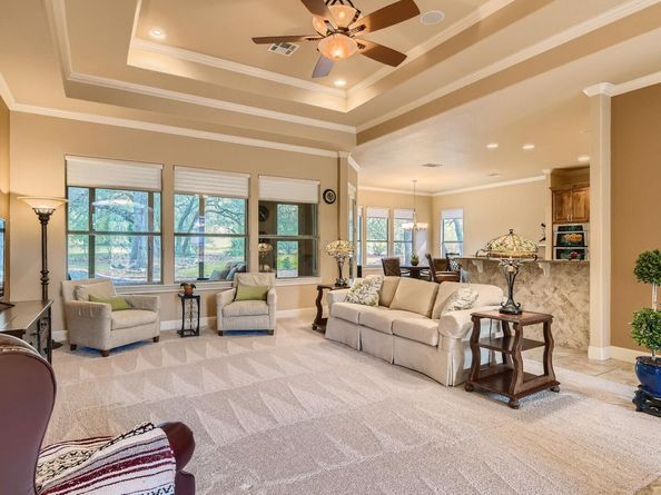 17109 Northlake Hills DR, Jonestown TX 78645