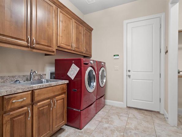 17109 Northlake Hills DR, Jonestown TX 78645