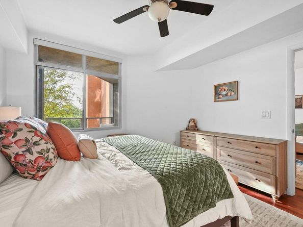 54 Rainey ST 416, Austin TX 78701