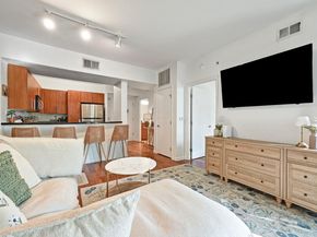 54 Rainey ST 416, Austin TX 78701