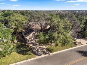 211 Whispering Wind DR, Georgetown TX 78633
