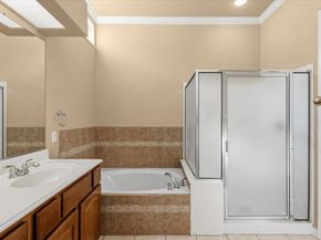 211 Whispering Wind DR, Georgetown TX 78633