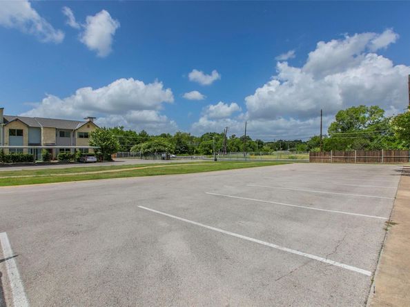 7805 Cooper LN 203, Austin TX 78745