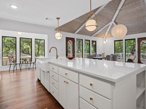7518 Stonecliff DR, Austin TX 78731