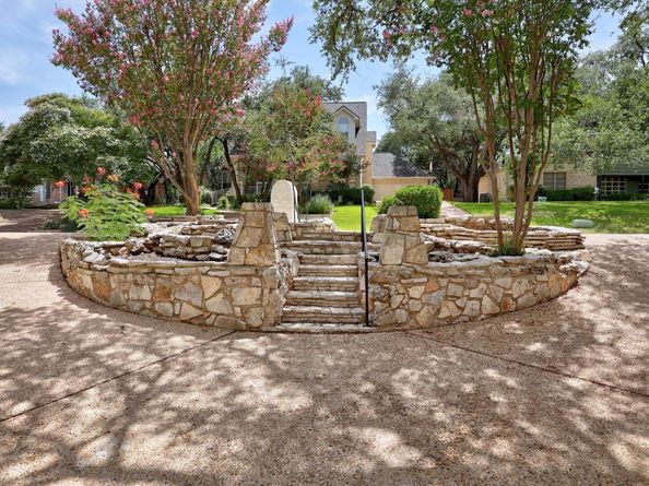 7518 Stonecliff DR, Austin TX 78731
