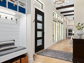 6104 Cary DR, Austin TX 78757