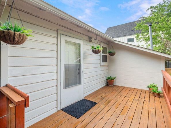 1303 Walnut Ave, Austin TX 78702