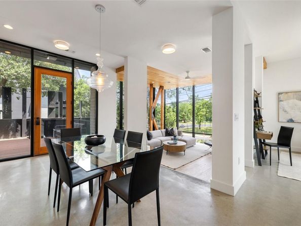 2700 E 12th ST, Austin TX 78702