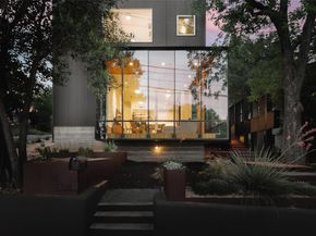 2700 E 12th ST, Austin TX 78702
