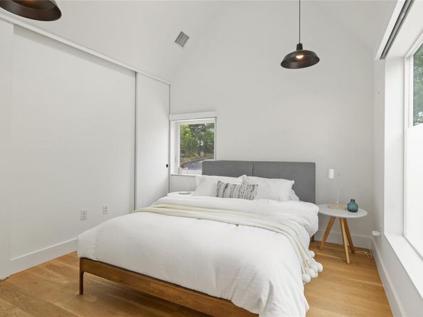 2700 E 12th ST, Austin TX 78702