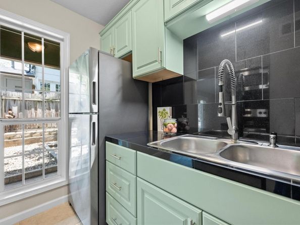 3102 Glen Ora ST 102, Austin TX 78704