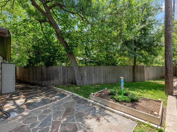 3102 Glen Ora ST 102, Austin TX 78704