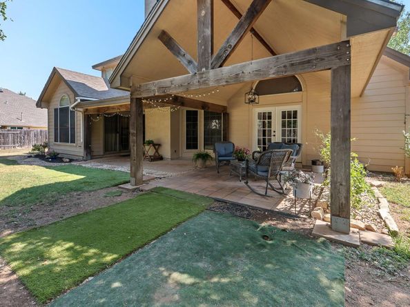 305 River Ridge DR, Georgetown TX 78628