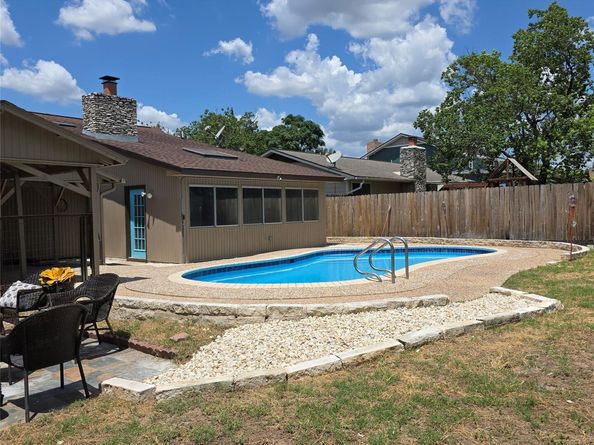 7321 Shadywood DR, Austin TX 78745